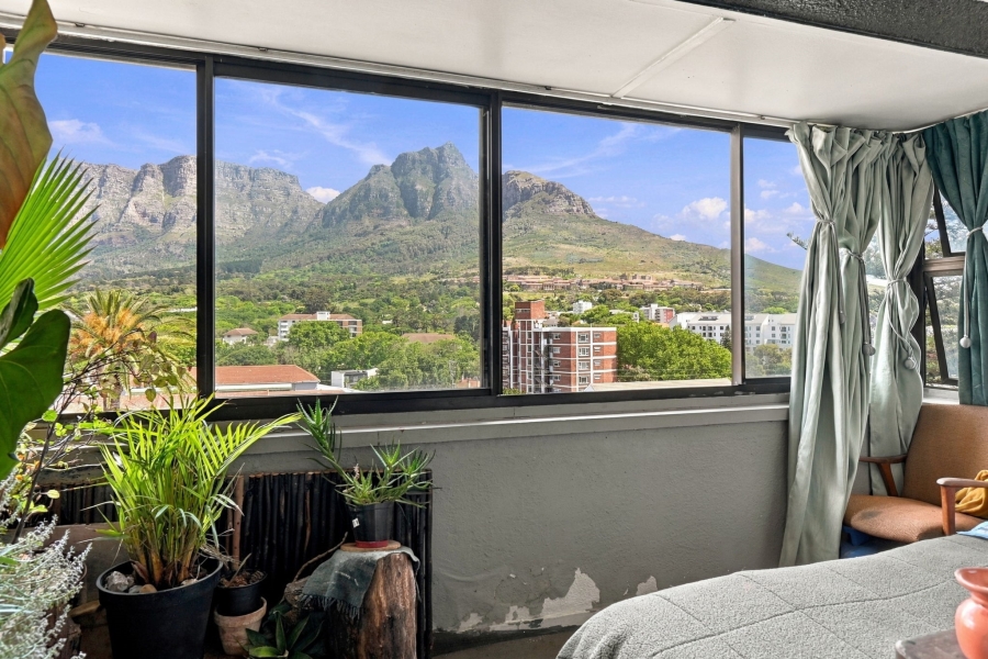1 Bedroom Property for Sale in Rondebosch Village Western Cape